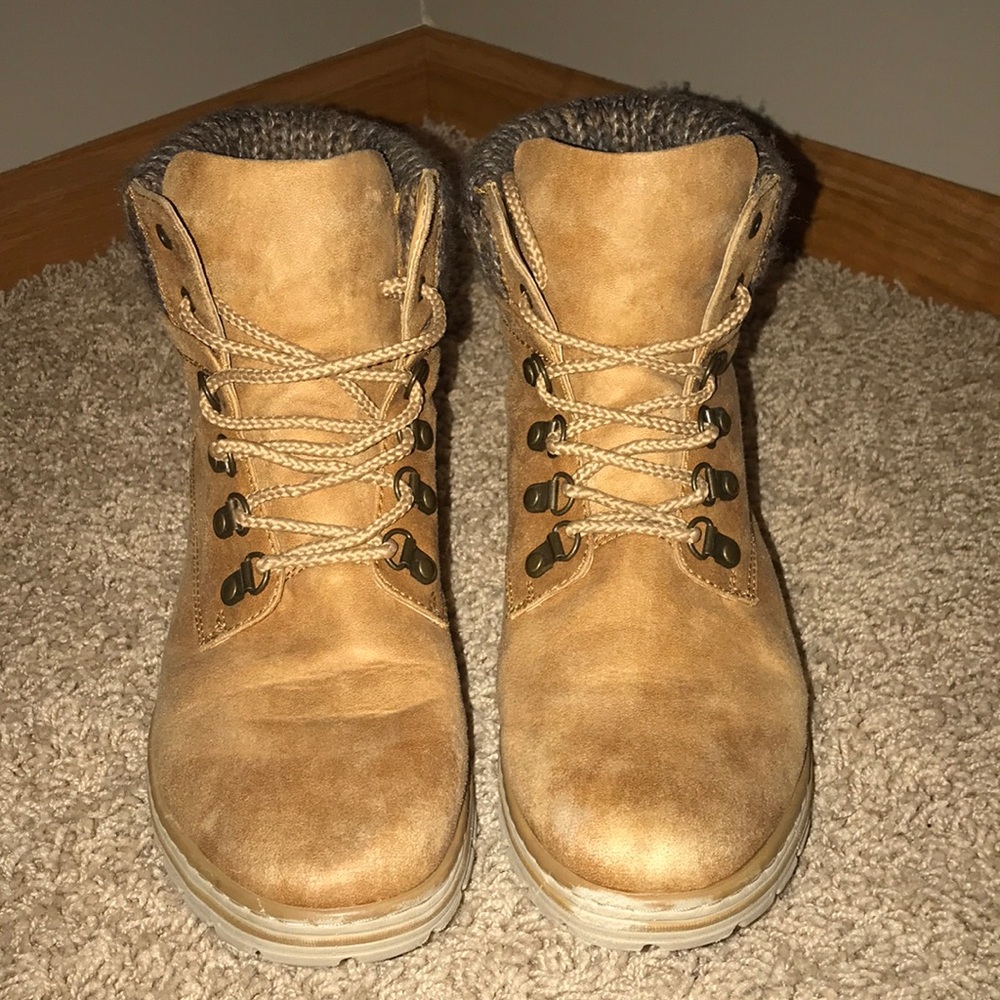 Almost new Sonoma boots!